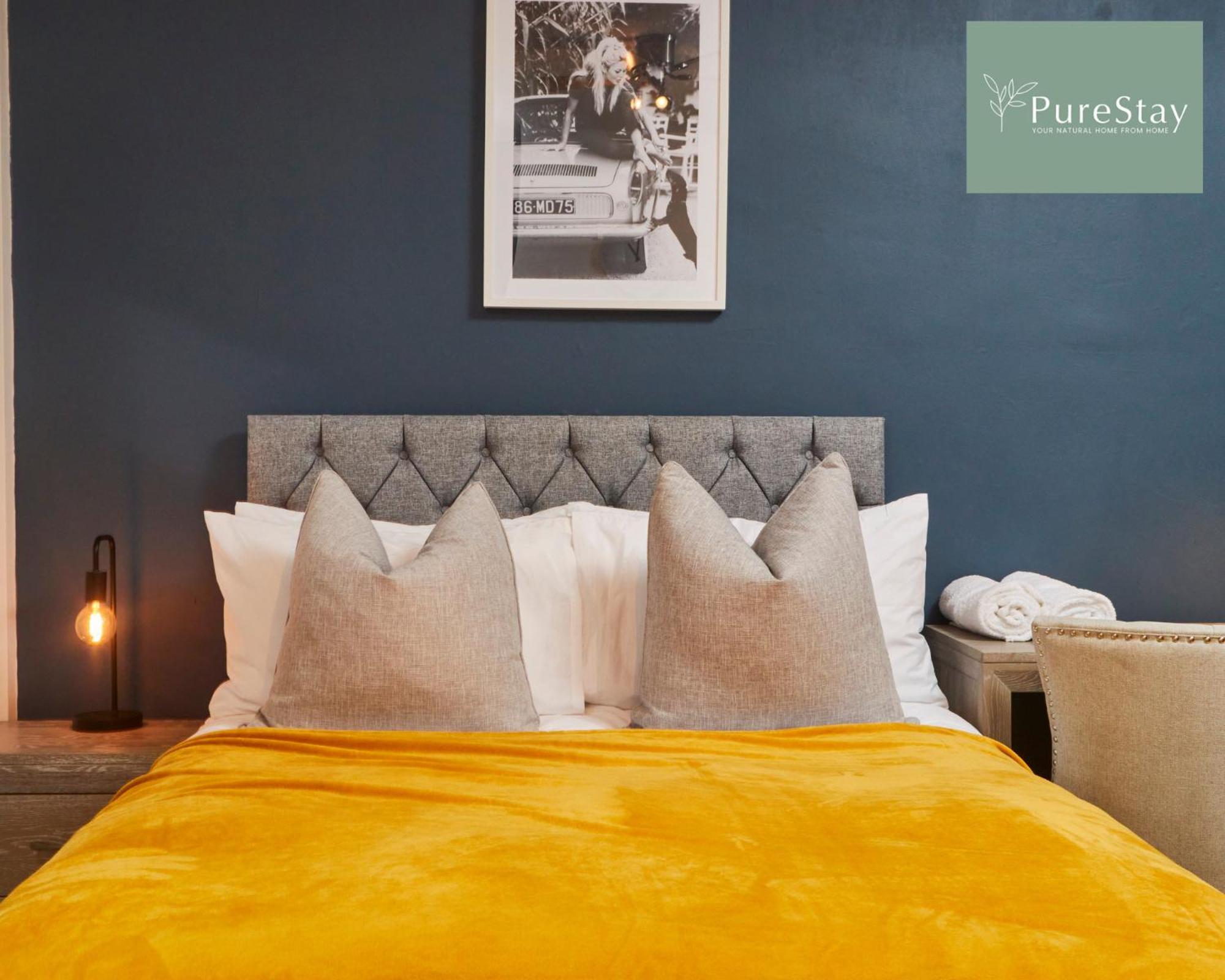 Casa de férias Big Contractor House With 6 Beds & Free Parking By Purestay - 7 Night Min! Manchester